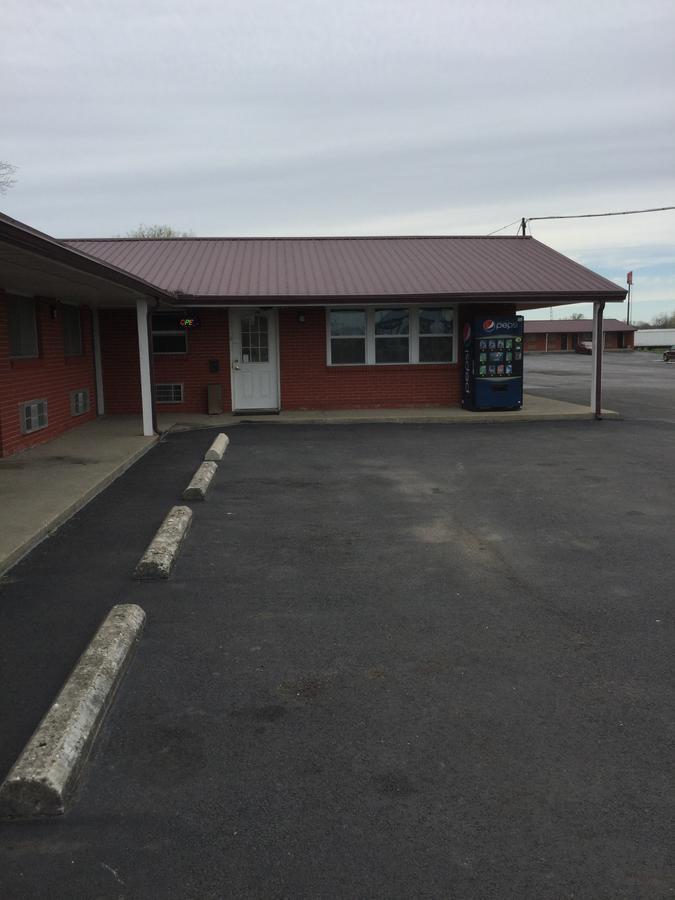 Deluxe Inn Hebron Exterior photo